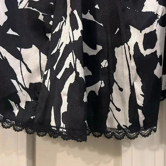 Apostrophe size 18 skirt lace trim - Picture 2 of 5